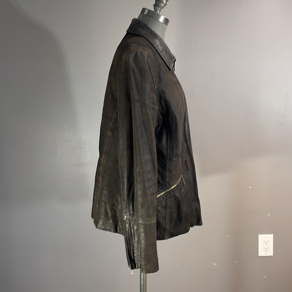 Danier brown women’s leather jacket size large.  Quilt lining - Picture 5 of 17